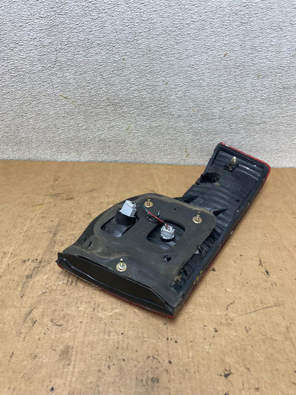 1998 to 2000 Honda Accord Right Passenger Side Inner Tail Light T2328 DW7