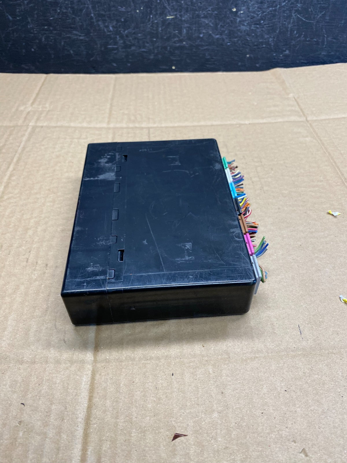 2013 - 2016 Chevrolet Impala Body Control BCM Module AC9267 DG2