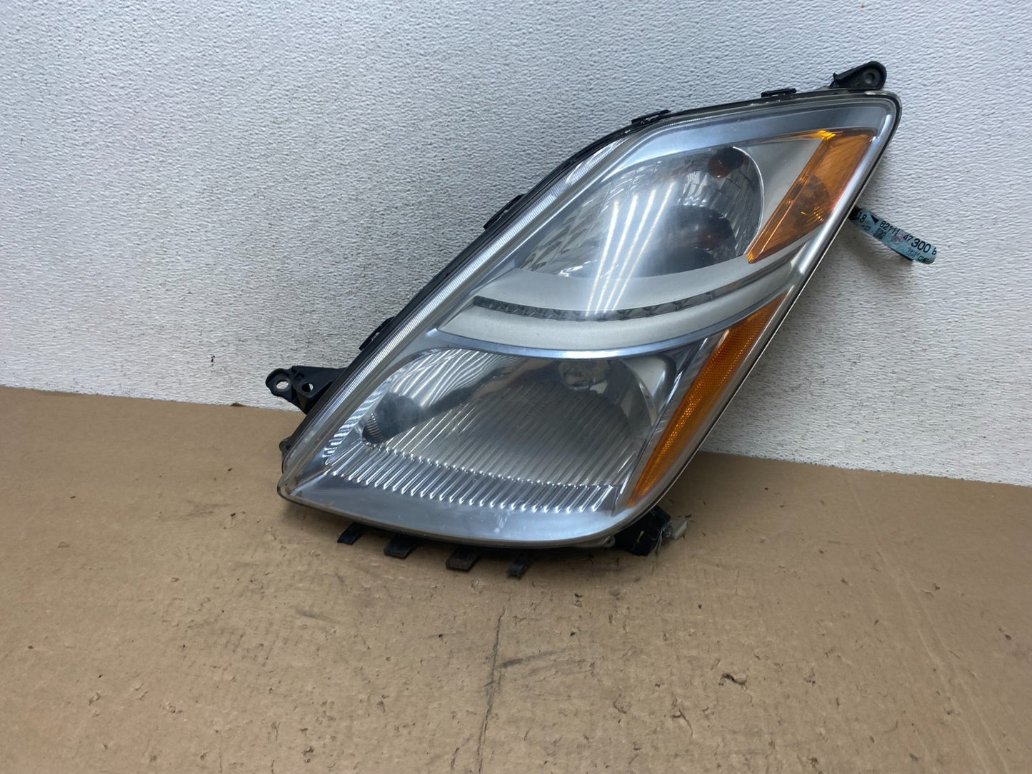 2006-2009 Toyota Prius Left Driver LH Side Blue Headlight Halogen AG5551 DW0
