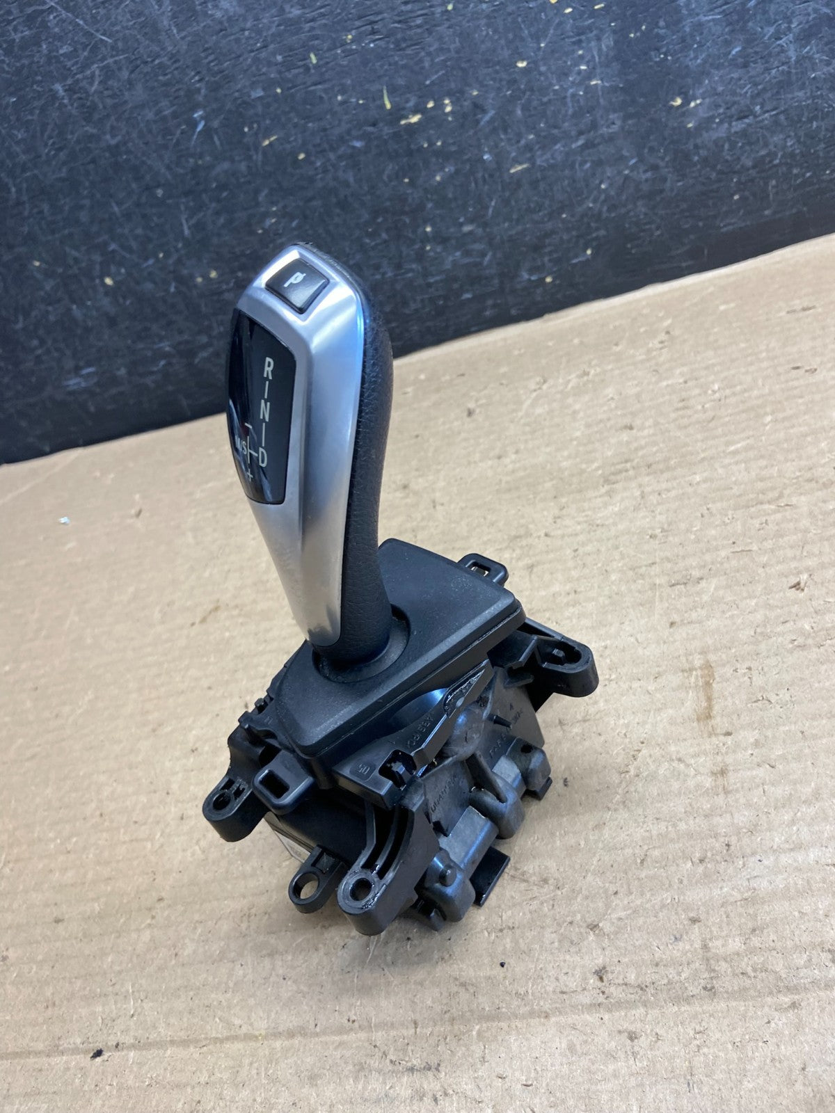 2012-2018 BMW F30 3 320i 328i Auto Gear Selector Transmission Shifter AH3819 DG2