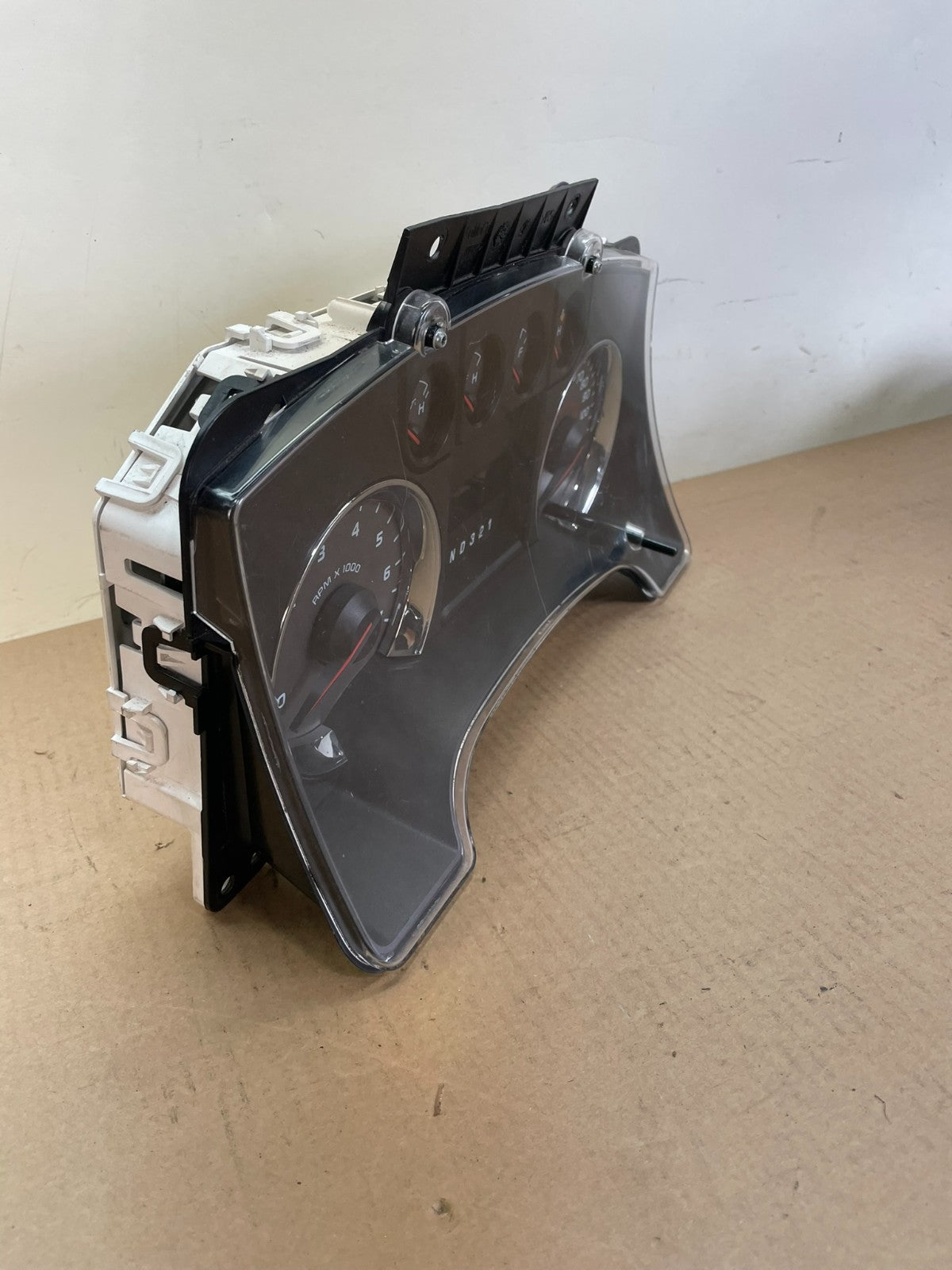 2010 Ford F150 F-150 Speedometer Cluster Gauge ai4324 DG1
