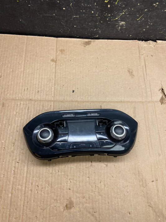 2011 2012 2013 Nissan Juke  A/C Temperature Climate Control Y2388 DG0