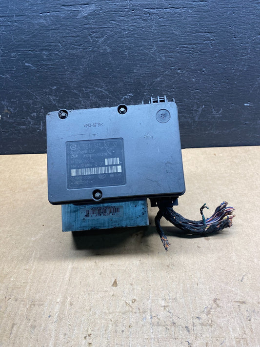 2006 - 2009 Mercedes ML550 GL450 R350 ABS Anti Lock Brake Pump Module AC7009 DG0