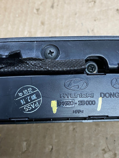 2007 to 2009 Hyundai Santa Fe Center Dashboard Radio Bezel Trim AC6488 DG5