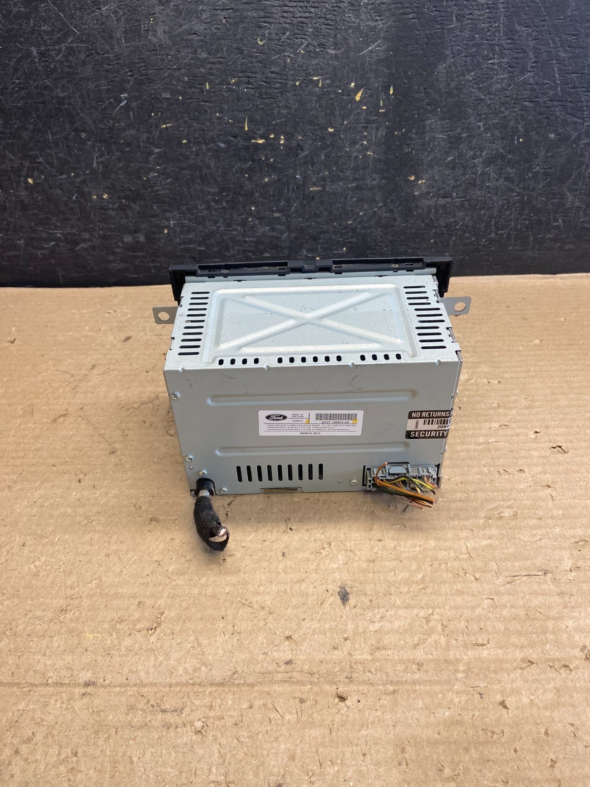 2008-2013 Ford E150 E250 E350 AM FM Radio Stereo Receiver ah5423 DG3
