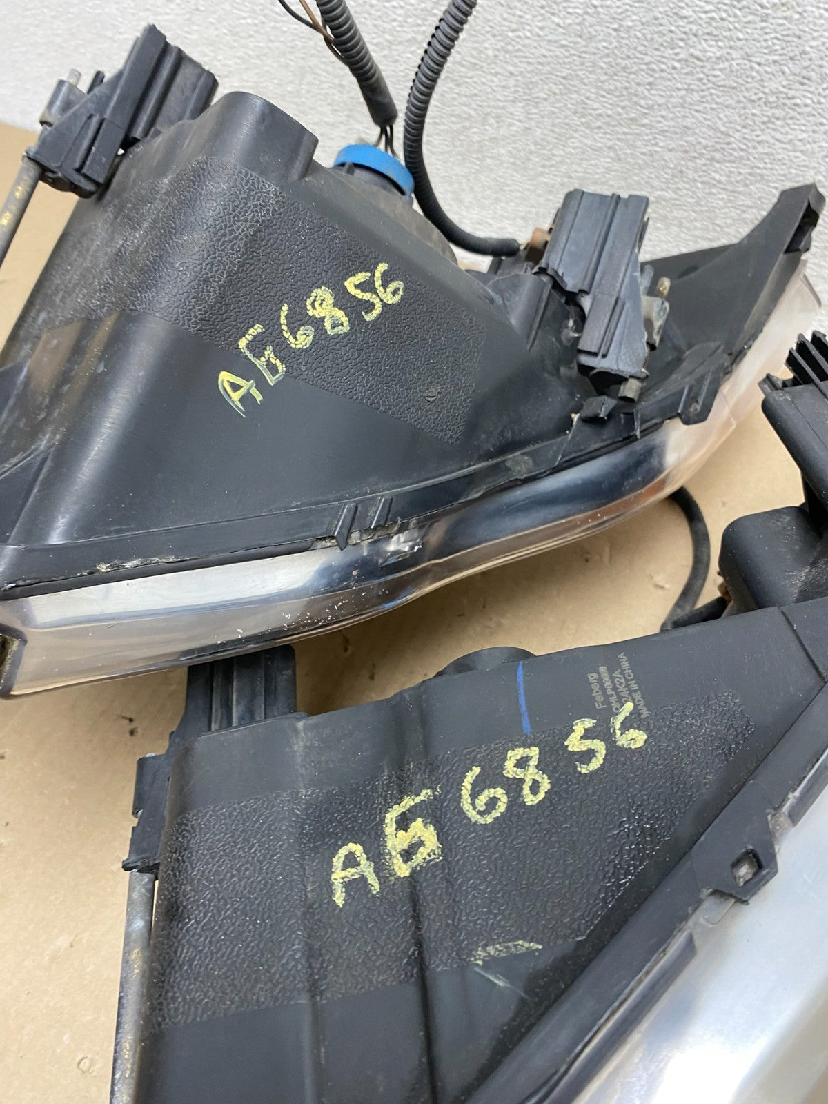 2002 to 2005 Dodge Ram Left+Right Side Headlights AG6856 DW9