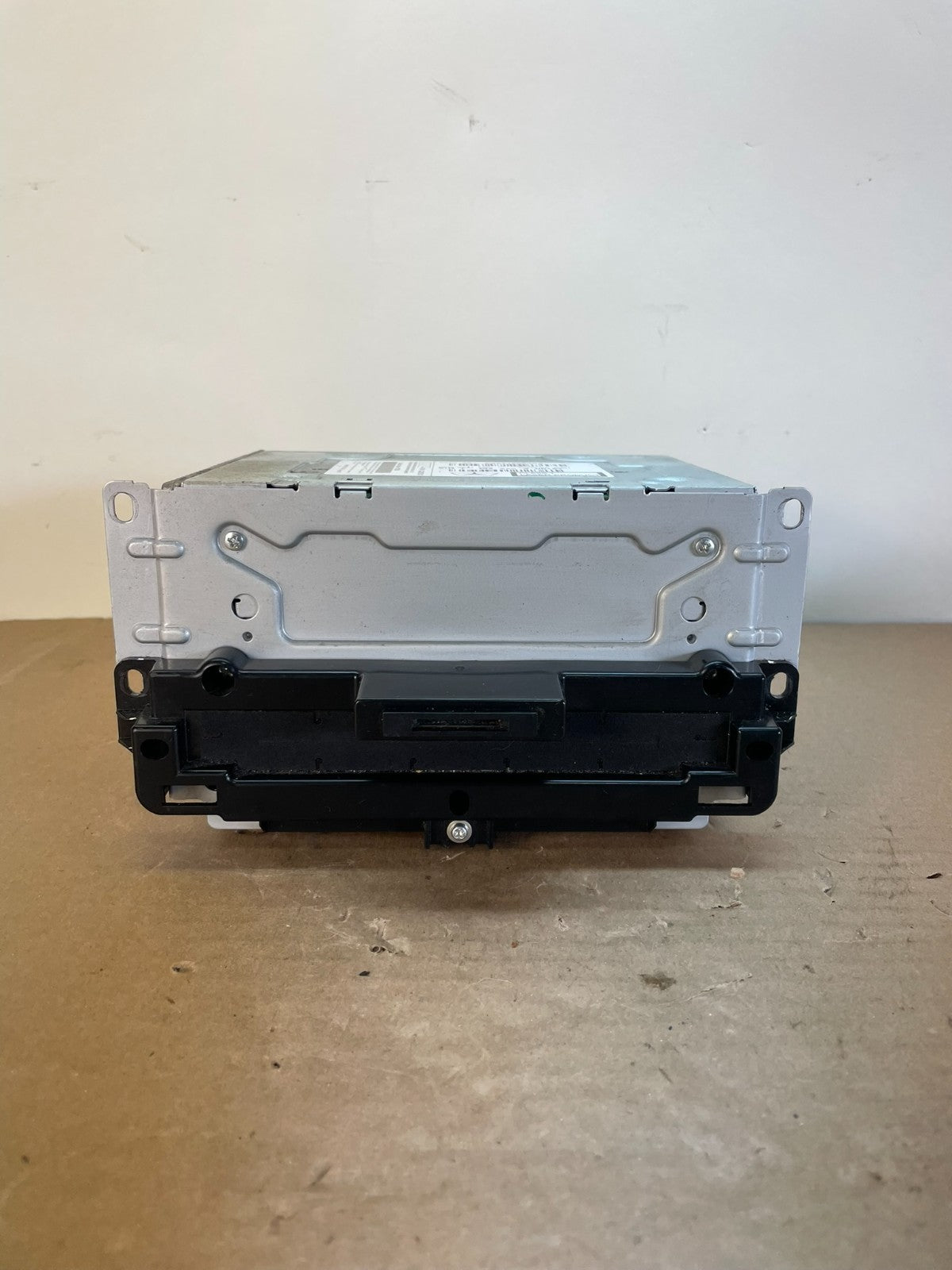 2011 to 2014 Chrysler 300 Am Fm Cd Player Radio Receiver AI0591 DG0