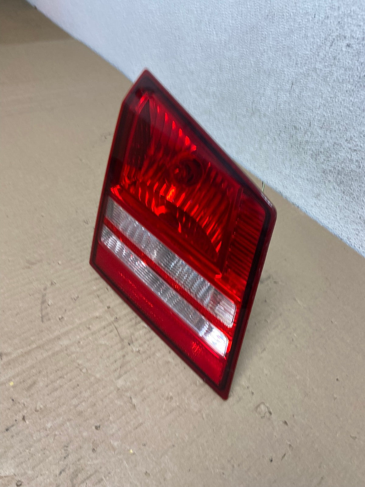 2009 2010 2011 Dodge Journey Left Driver Inner Trunk Lid Tail Light AE9546 LK1