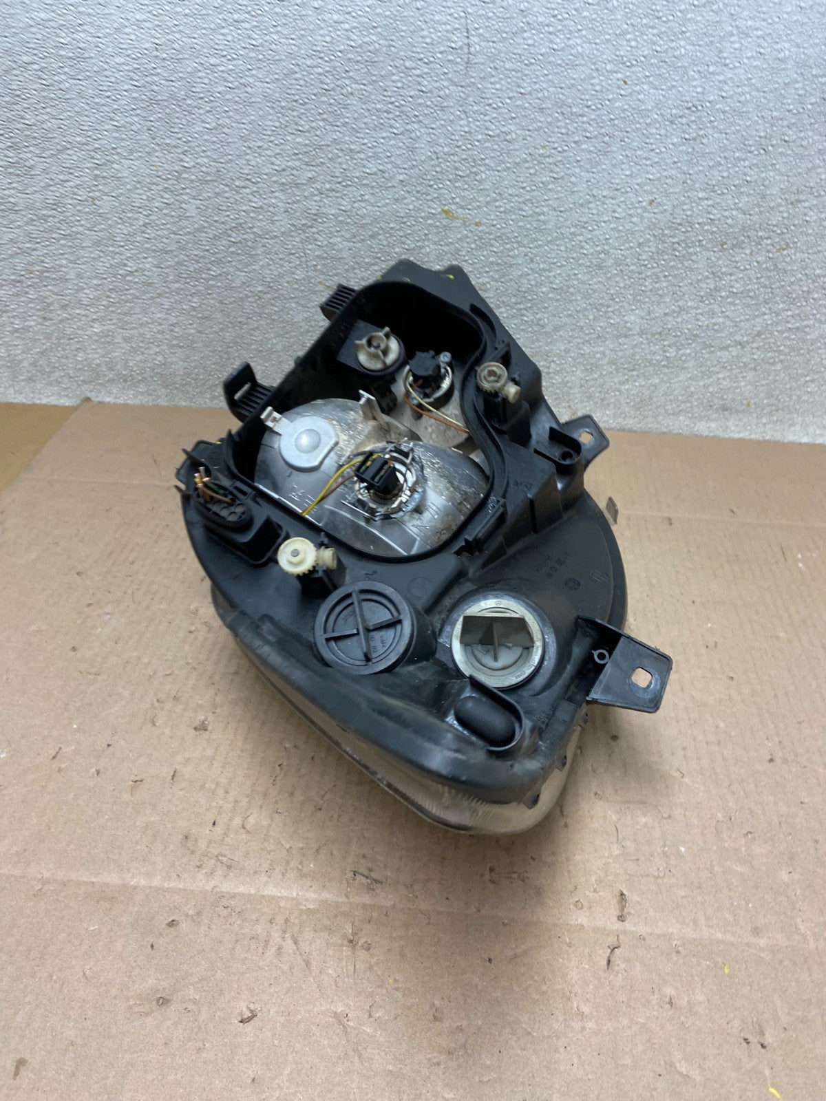 2007 to 2013 Mercedes Sprinter Headlight Right Passenger Halogen Oem Z6110 DW8