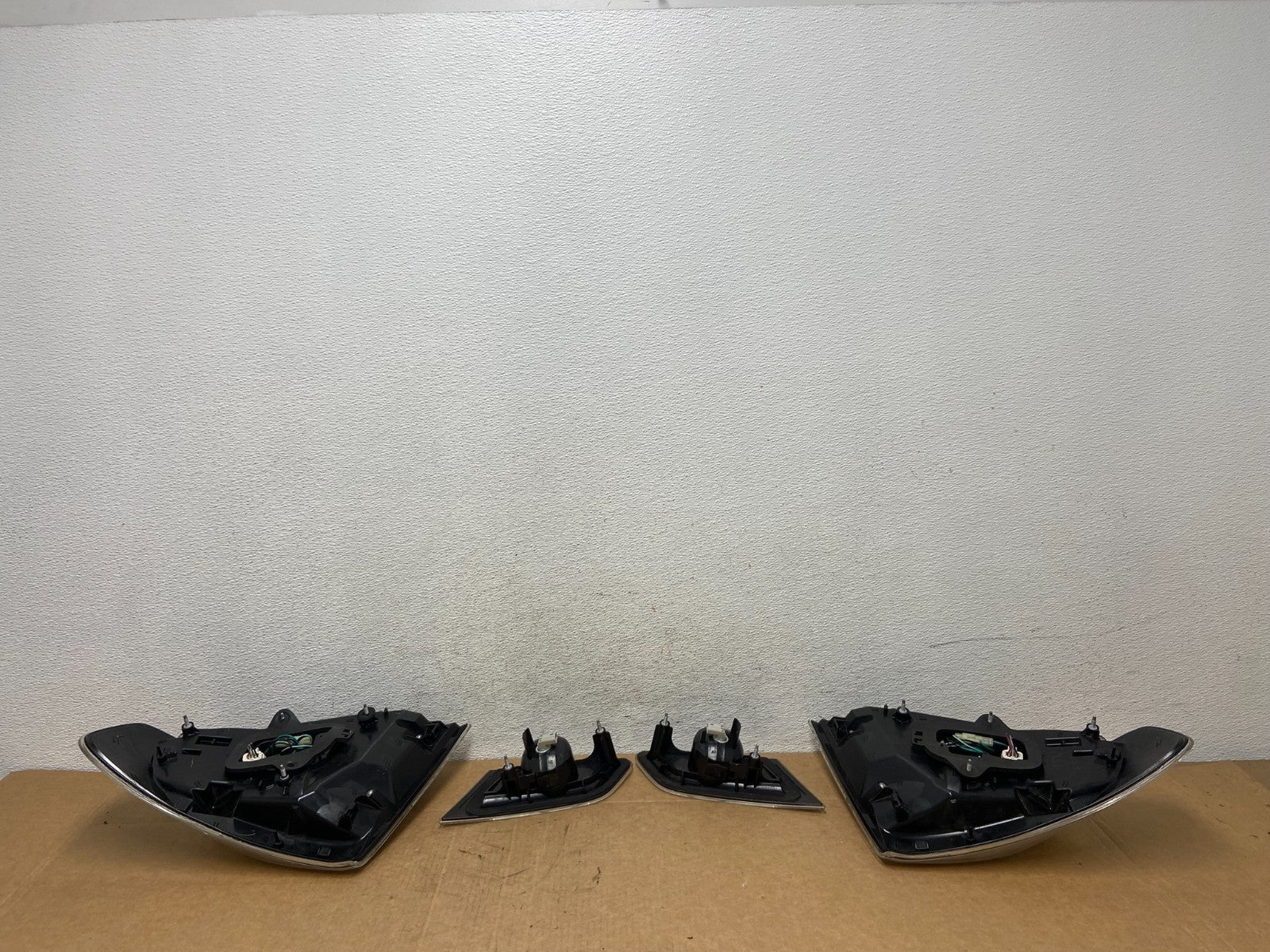 2005 to 2006 Infiniti G35 Left+Right Set Side Clear LED Tail Lights AD5485 DG4