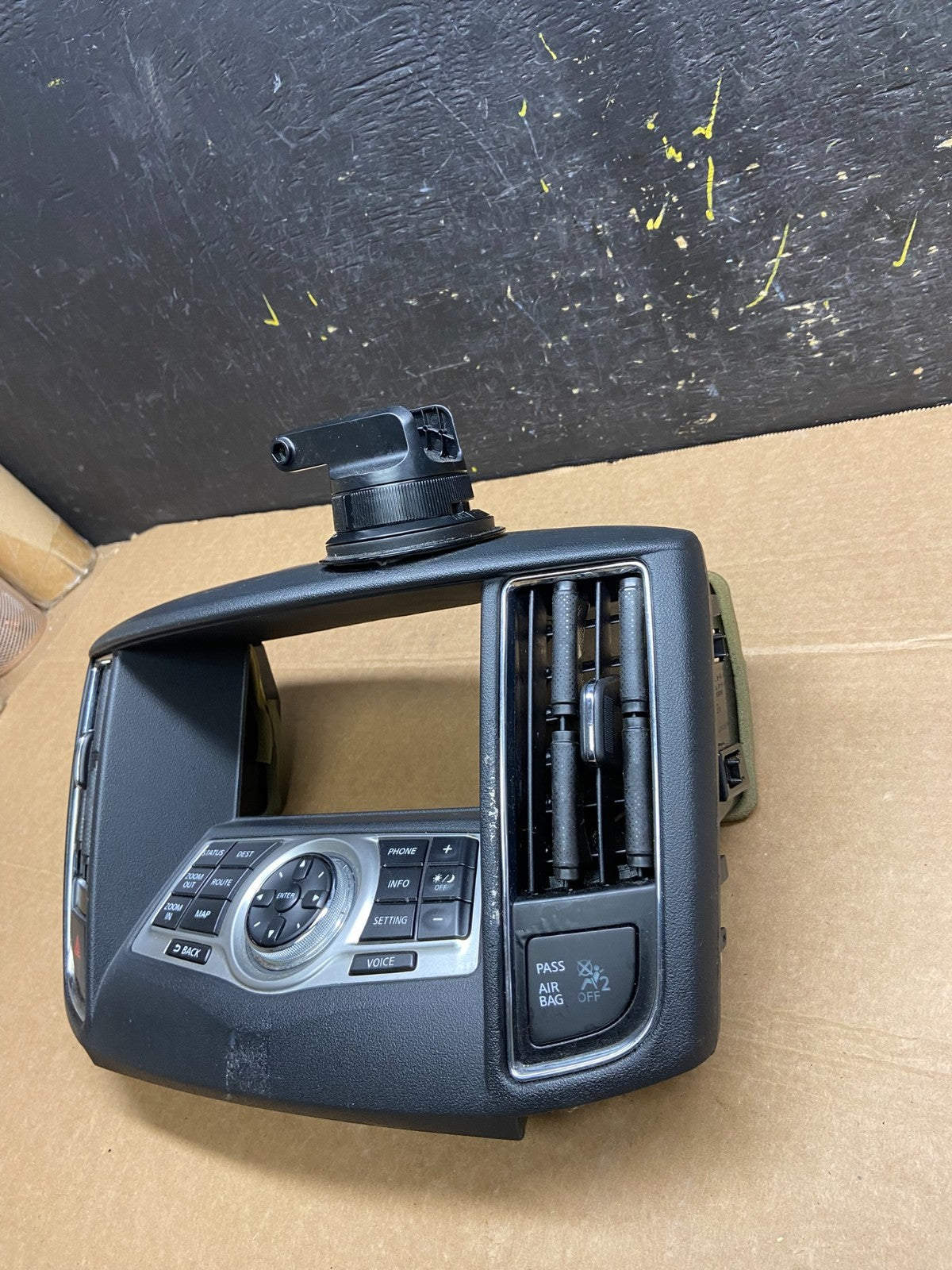 2011 2012 2013 Nissan Maxima Radio Audio Panel Control Bezel Trim  W6423 DG2