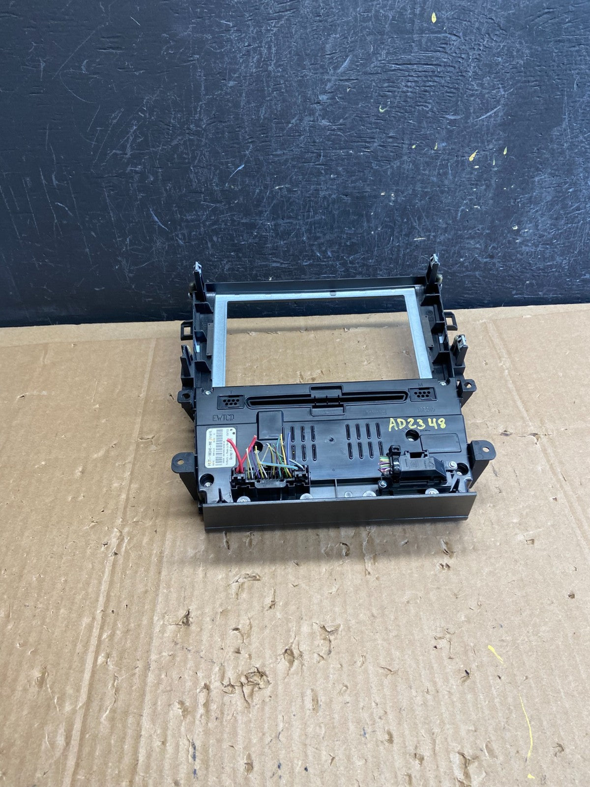 2013 to 2015 Ford Fusion Radio Climate Control A/C Control AD2348 DG4
