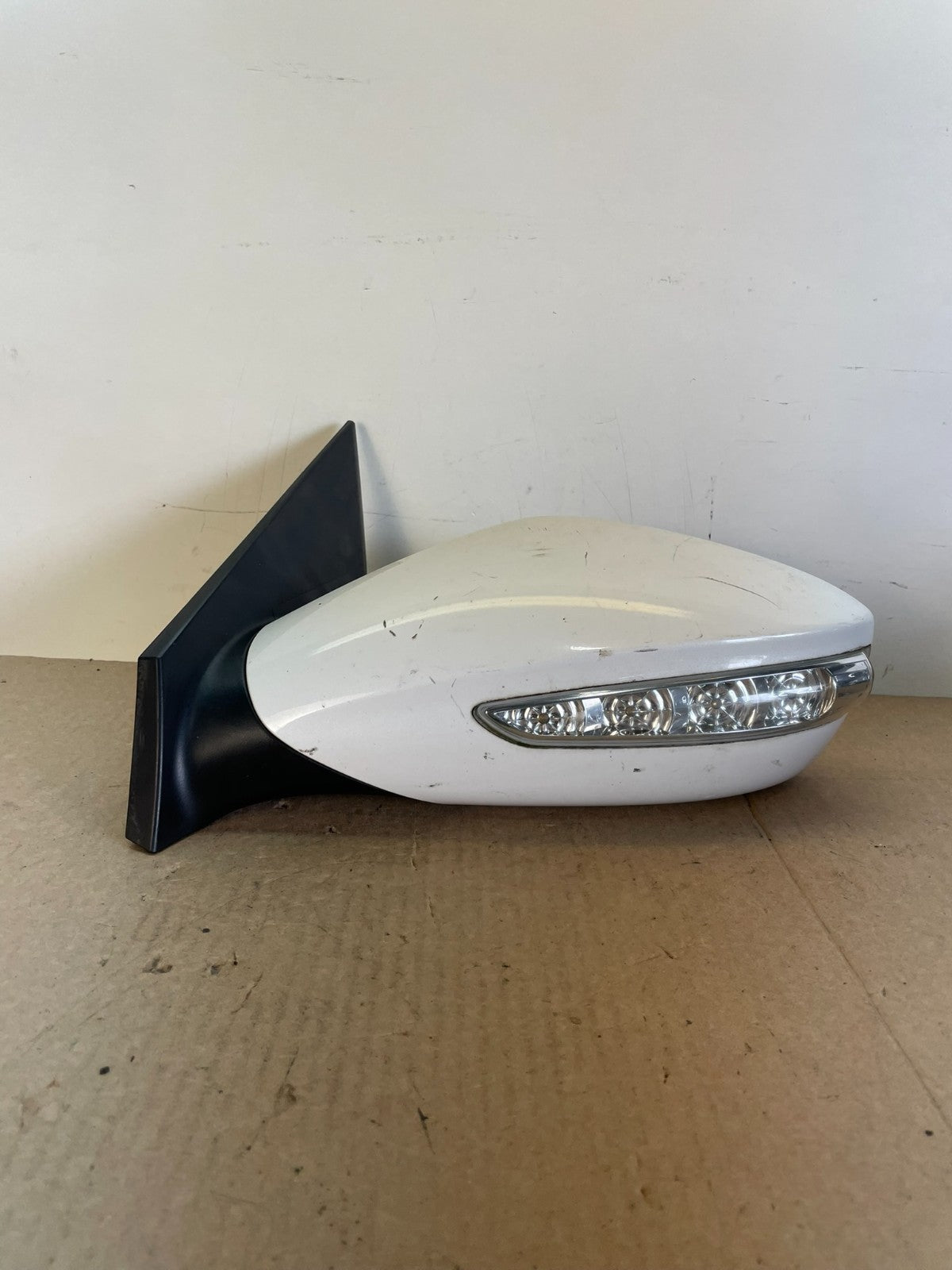 2011 - 2015 Hyundai Sonata Left Driver View Turn Sgn Door Mirror AH6267 DW0