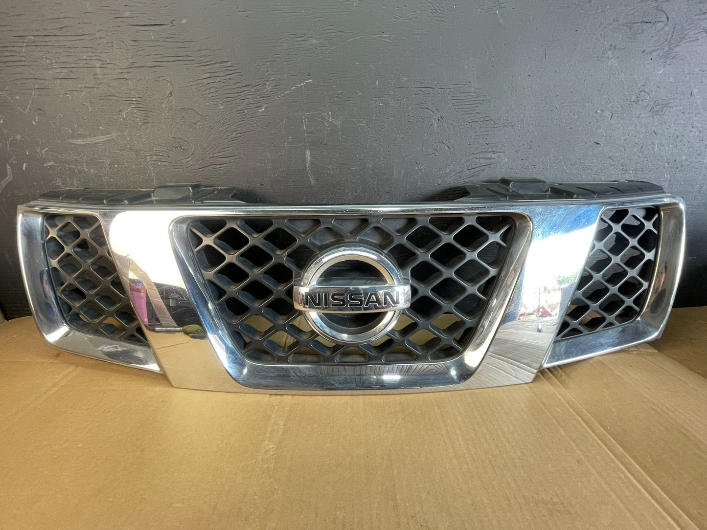 2005 2006 2007 Nissan Pathfinder Chrome Front Upper Grill Grille AC5287 DG0