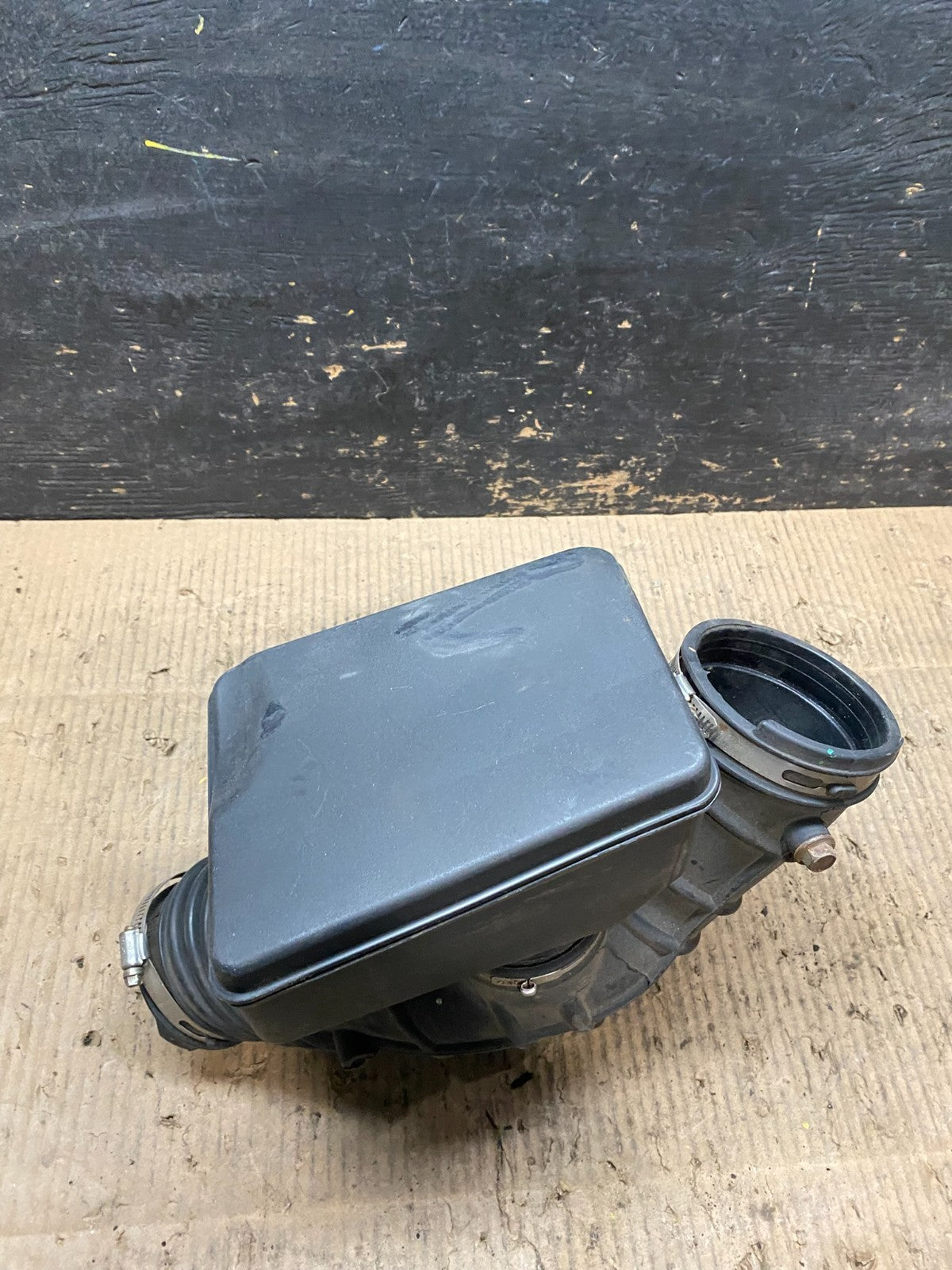 2009-2012 Ford Flex Taurus Lincoln Mks Air Hose  Duct Tube OEM t9795 DG1