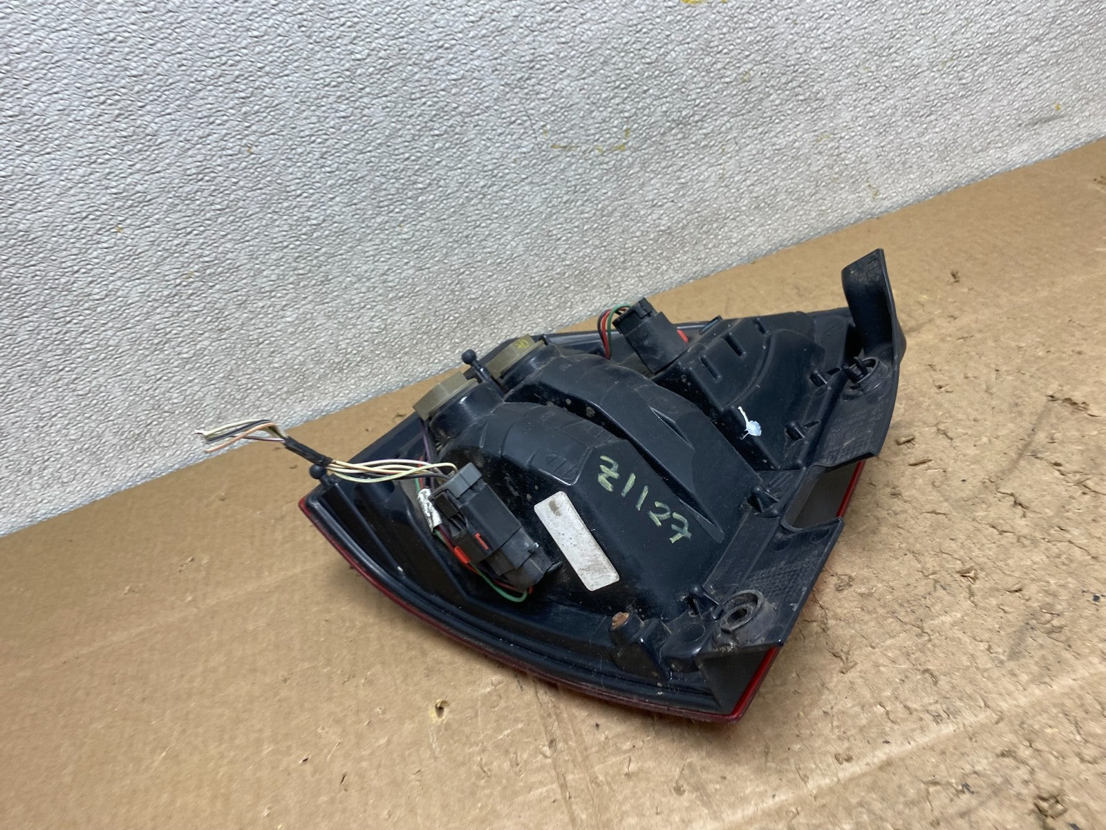 2014 - 2017 Jeep Compass Right Passenger Side Tail Light Z1127 DW5