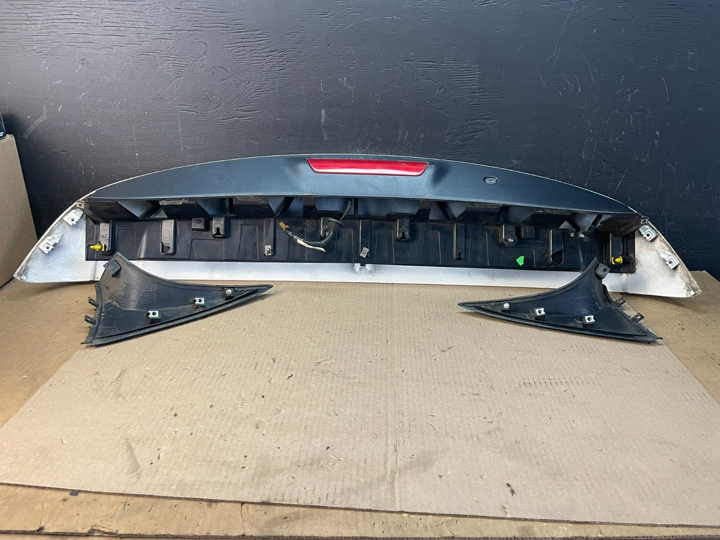 2013-2020 Nissan Pathfinder Rear Spoiler Wing Oem AC1886 DG4
