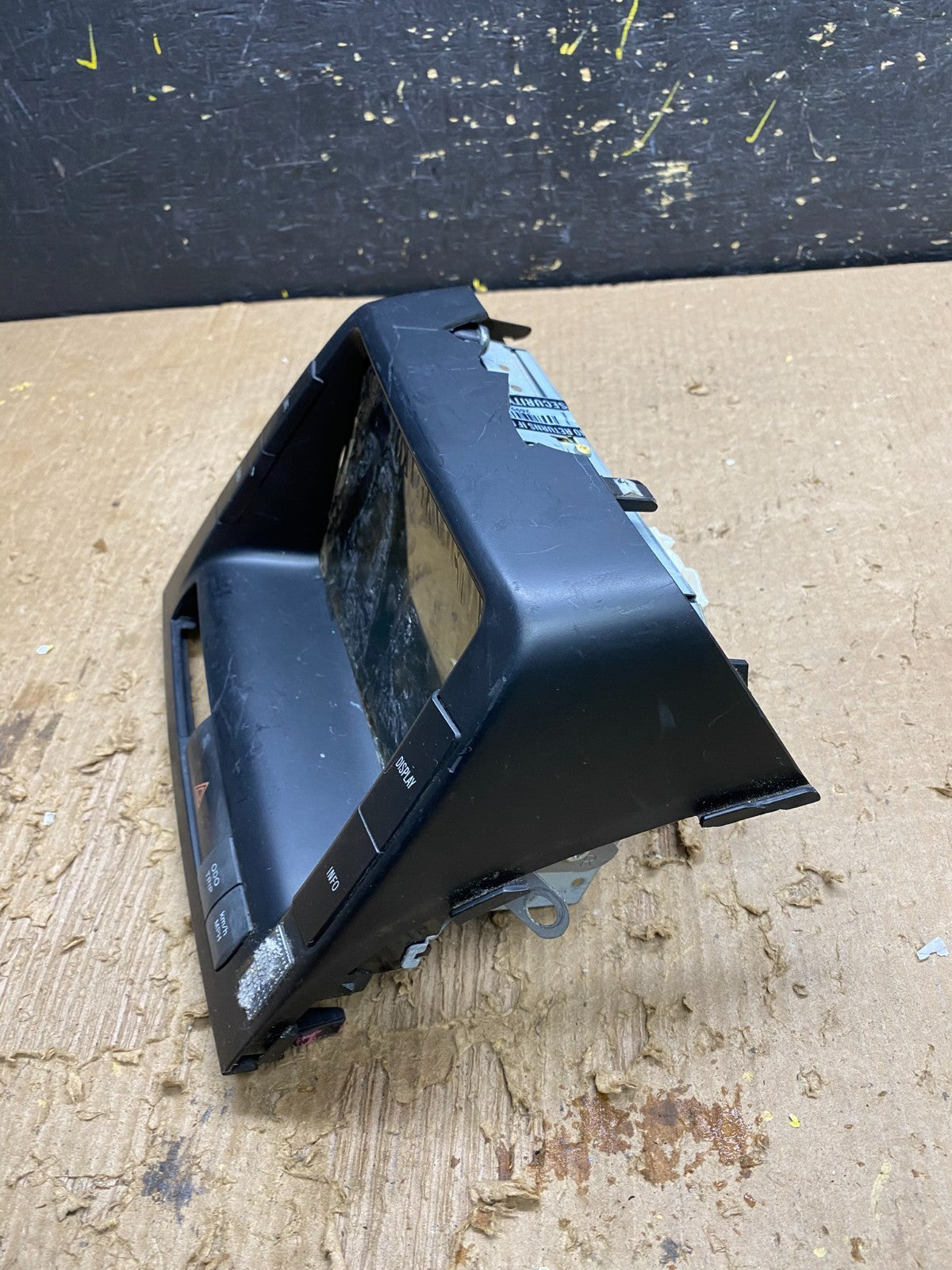 2004 to 2005 Toyota Prius Radio Stereo Receiver Screen Display OEM AA0047  DG4
