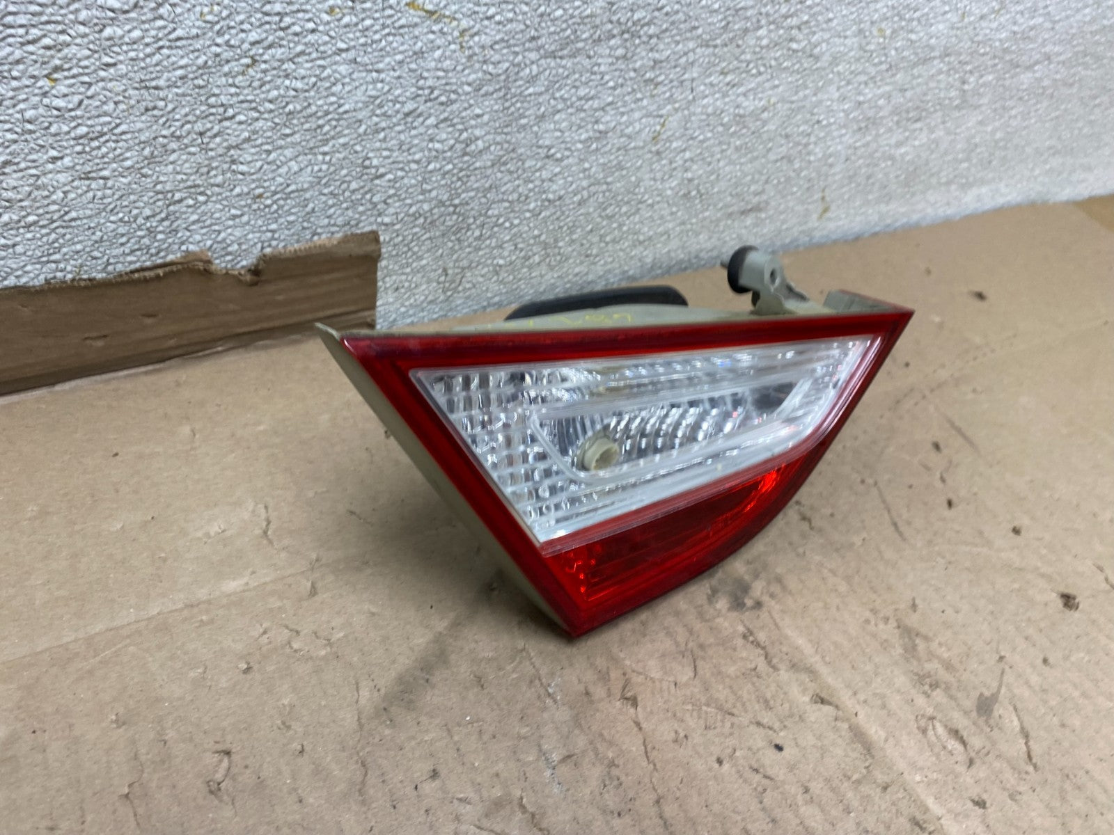 2011 2012 2013 2014 Hyundai Sonata Left Driver Inner Tail Light U6782 DW1