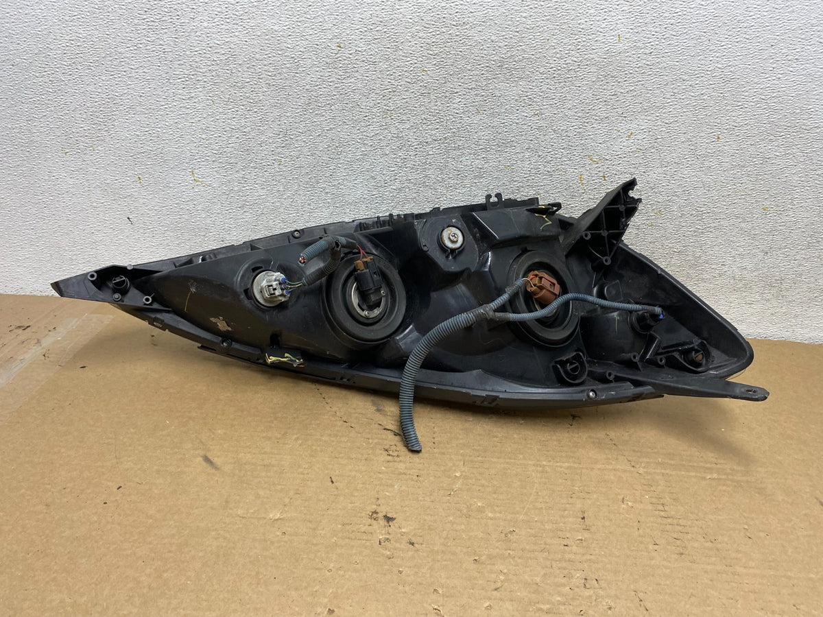 2006 to 2010 Toyota Sienna Left Driver Lh Side Headlight Halogen AH4183 DW9