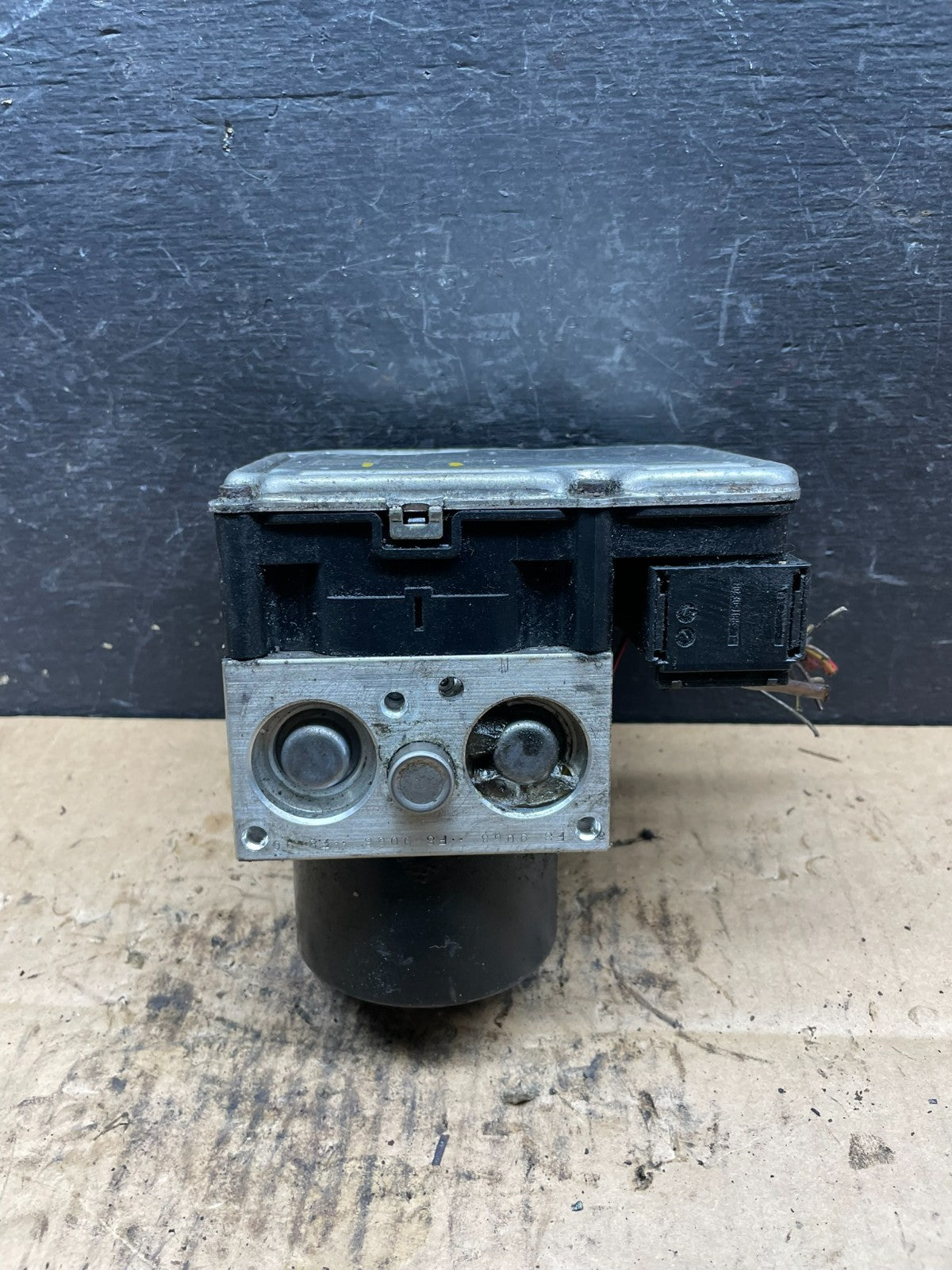 2010 - 2017 BMW X3 ABS Anti-Lock Brake Pump 3451 6859758 OEM R4358 DG0