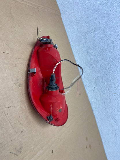 2006 to 2010 Chrysler PT Cruiser Right Passenger RH Tail Light AD2609 LK8