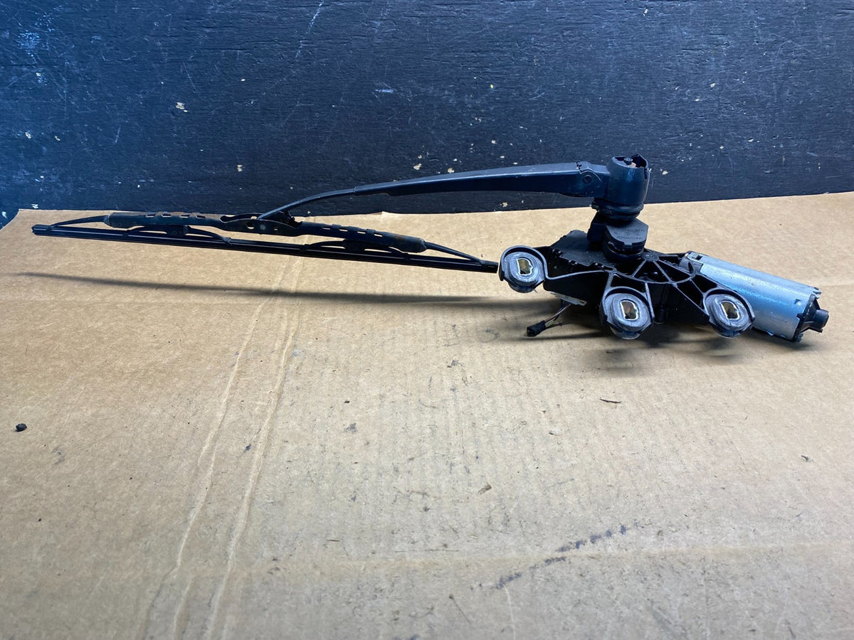 2001-2005 C240 C320 W203 Rear Glass Windshield Wiper Motor y1442 DG1
