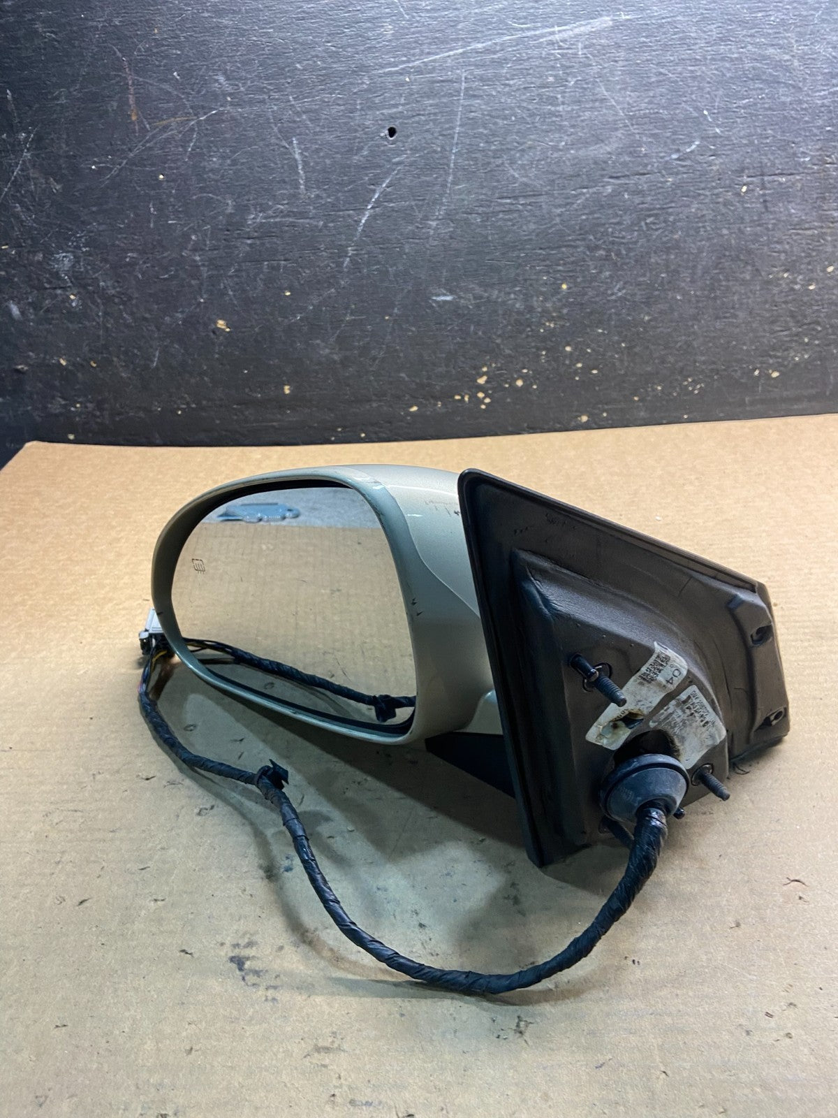 2008-2012 Buick Enclave Left Driver Heat Door Turn Sg Mirror OEM AA0619 MS10