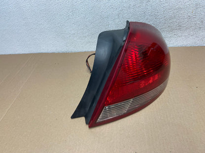 2004 2005 2006 2007 Ford Taurus Right Passenger Side Tail Light AF2998 LK2
