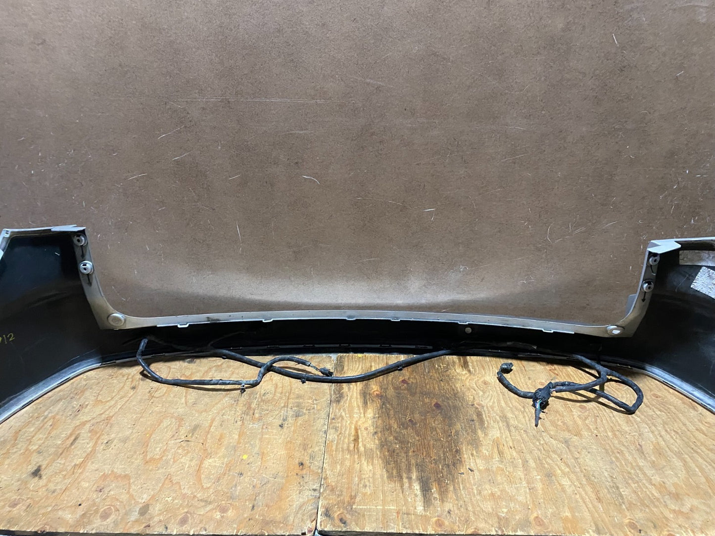 2013 to 2016 GMC Acadia Rear Upper Bumper Cover Z3312 PS7