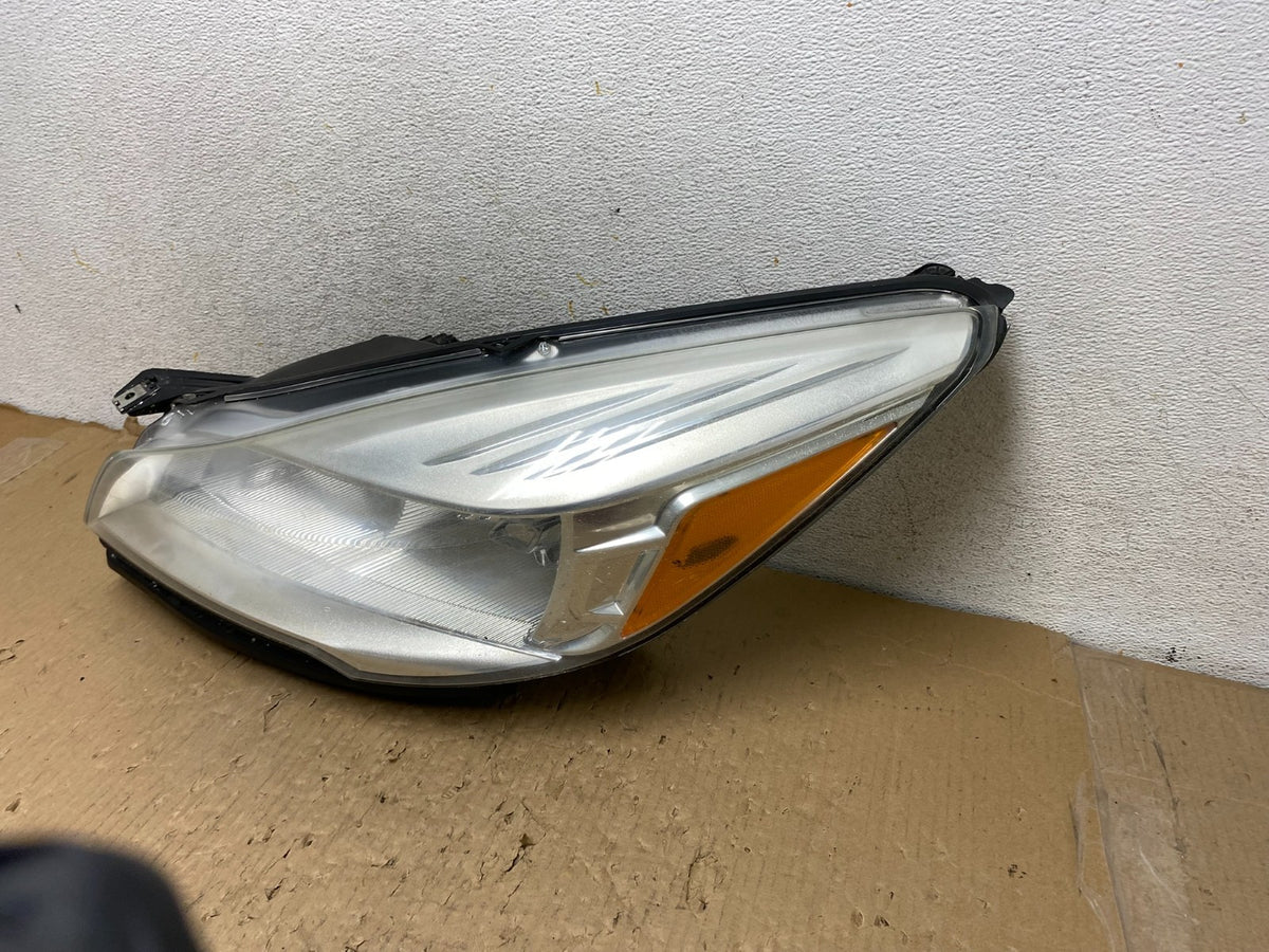 2013 - 2016 Ford Escape Headlight Left Driver Lh Side Halogen AH2870 DW2