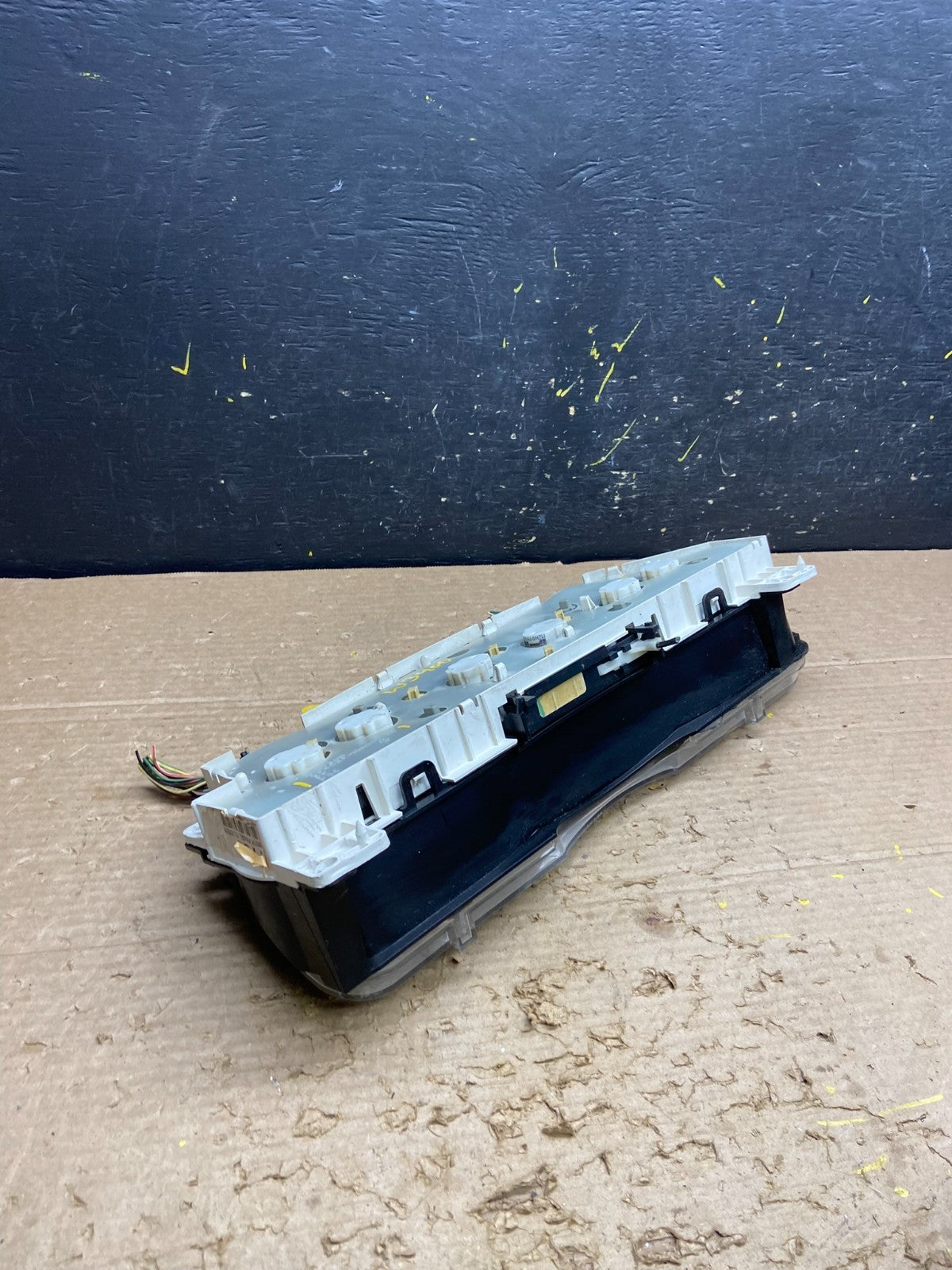 2006 Ford E350 Gauge Speedometer Cluster OEM w3400 DG4