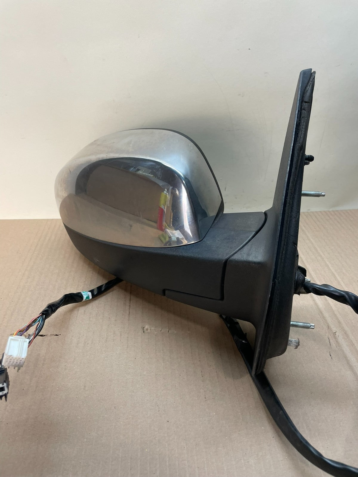 2009 to 2014 Gmc Yukon Right Passenger Turn Signal View Door Mirror OE AJ0783 DG1