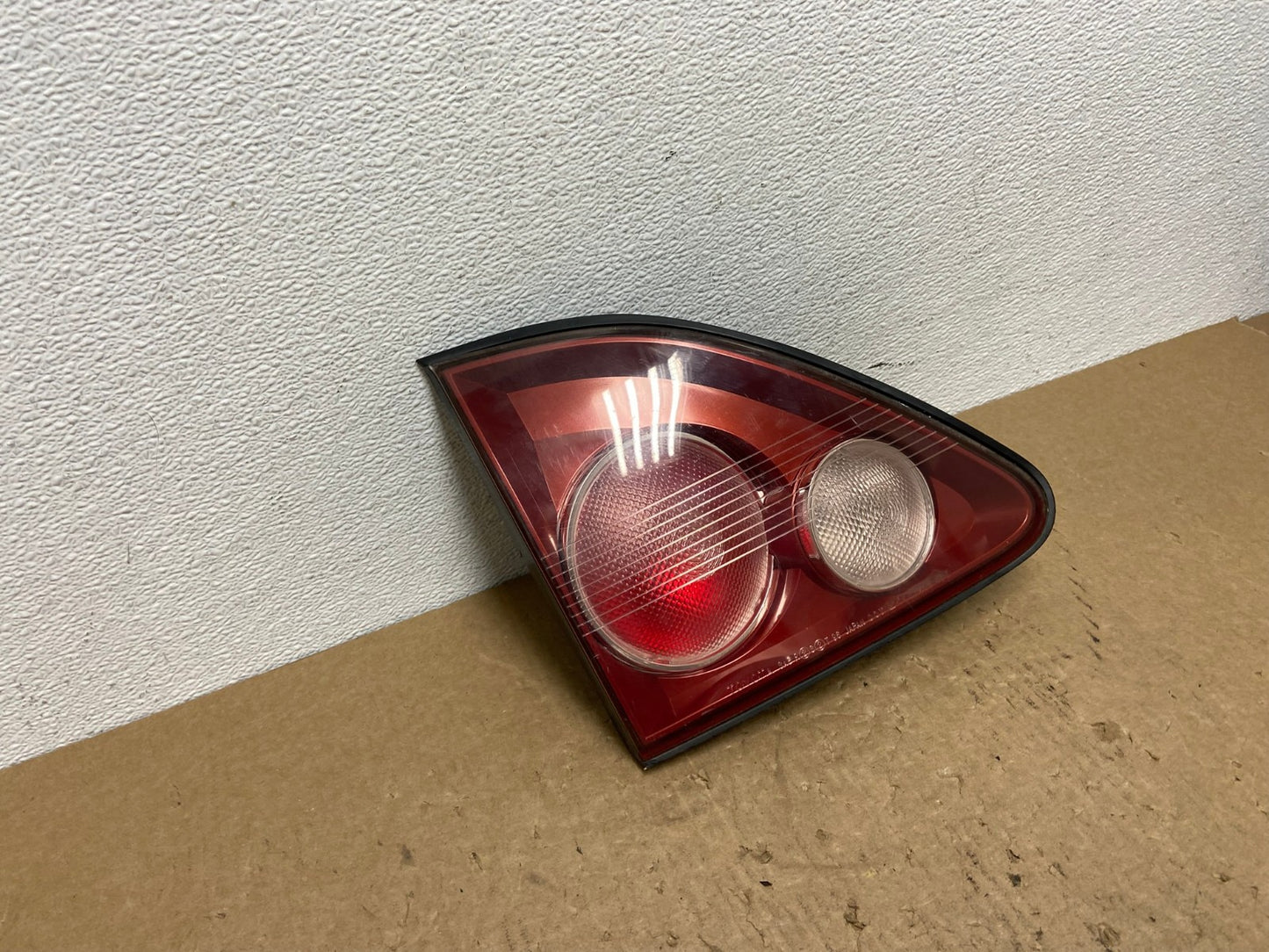 1999-2001 Lexus Rx300 Left Driver Lh Tail Light Inner Trunk Lid Oem AC1523 LK2