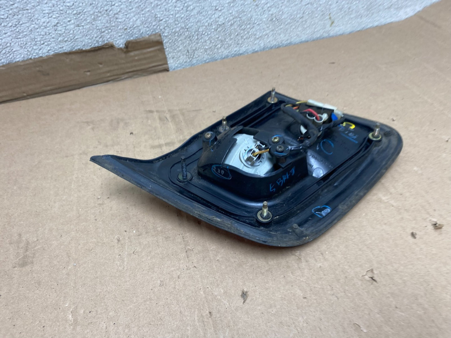 2001 2002 Subaru Forester Left Driver Inner Lid Mounted Tail Light Oem U7054 DW5