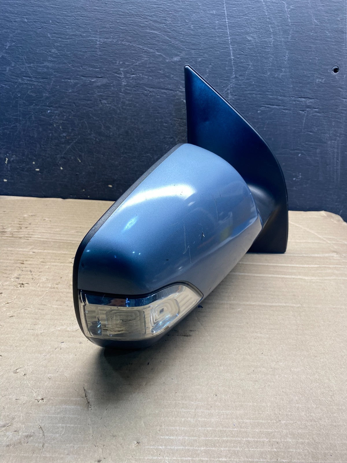 2011 to 2014 Kia Sedona Right Passenger RH Side Door Mirror AF0070 DW1
