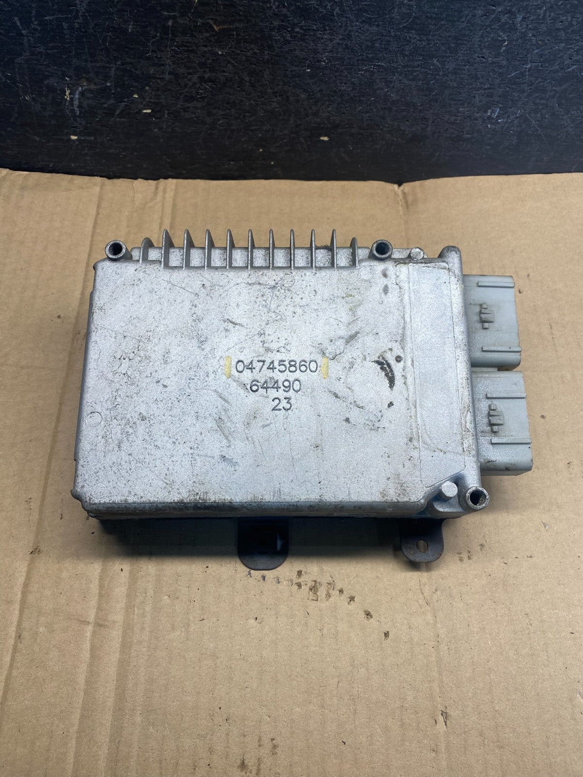 2002-2004 Dodge Intrepid Engine Computer Control Module ECU ae2191 DG0