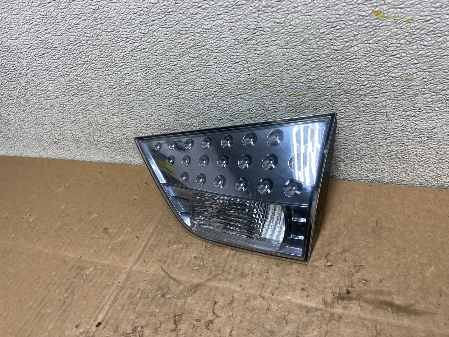 2007 to 2013 Mitsubishi Outlander Right Passenger Inner Tail Light Oem Z0885 DW1