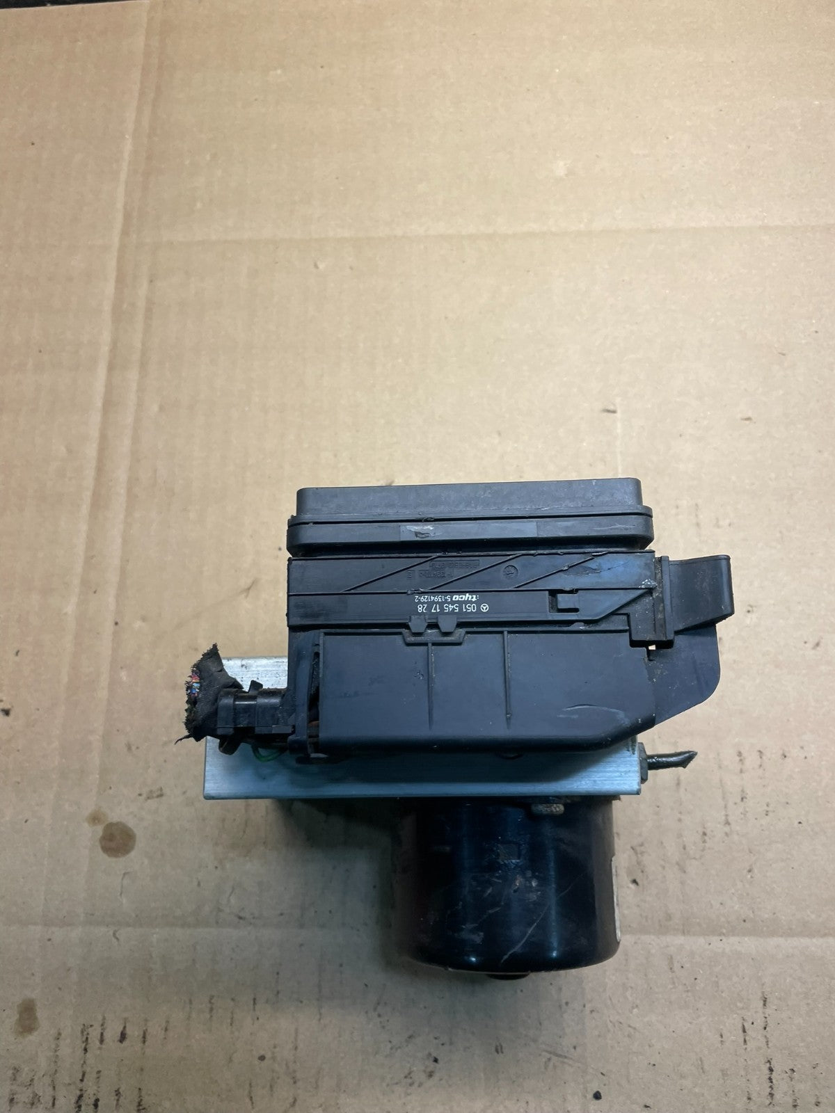 2005 to 2009 Mercedes W204 C230 C320 ABS Anti Lock Brake Pump Module W8479 DG3
