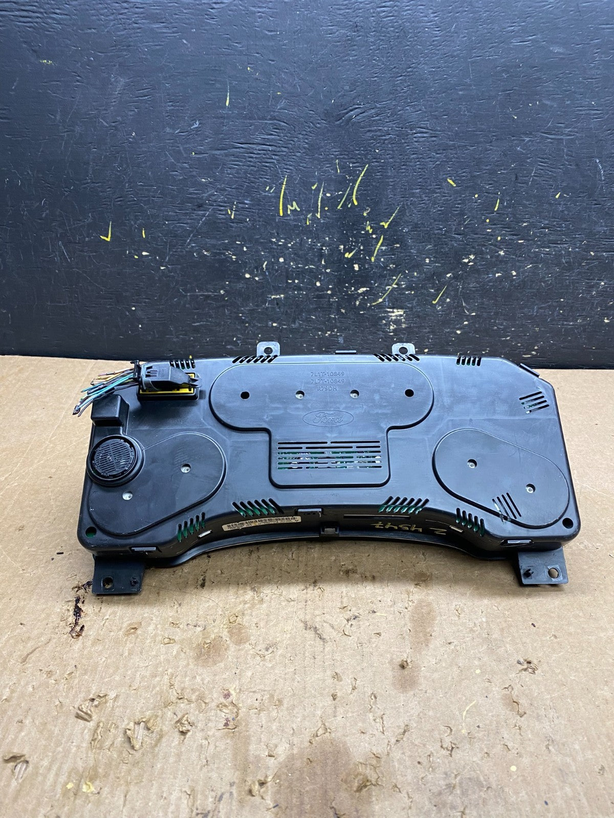 2007 2008 Ford Expedition Speedometer Cluster Gauge Z4547 DG4