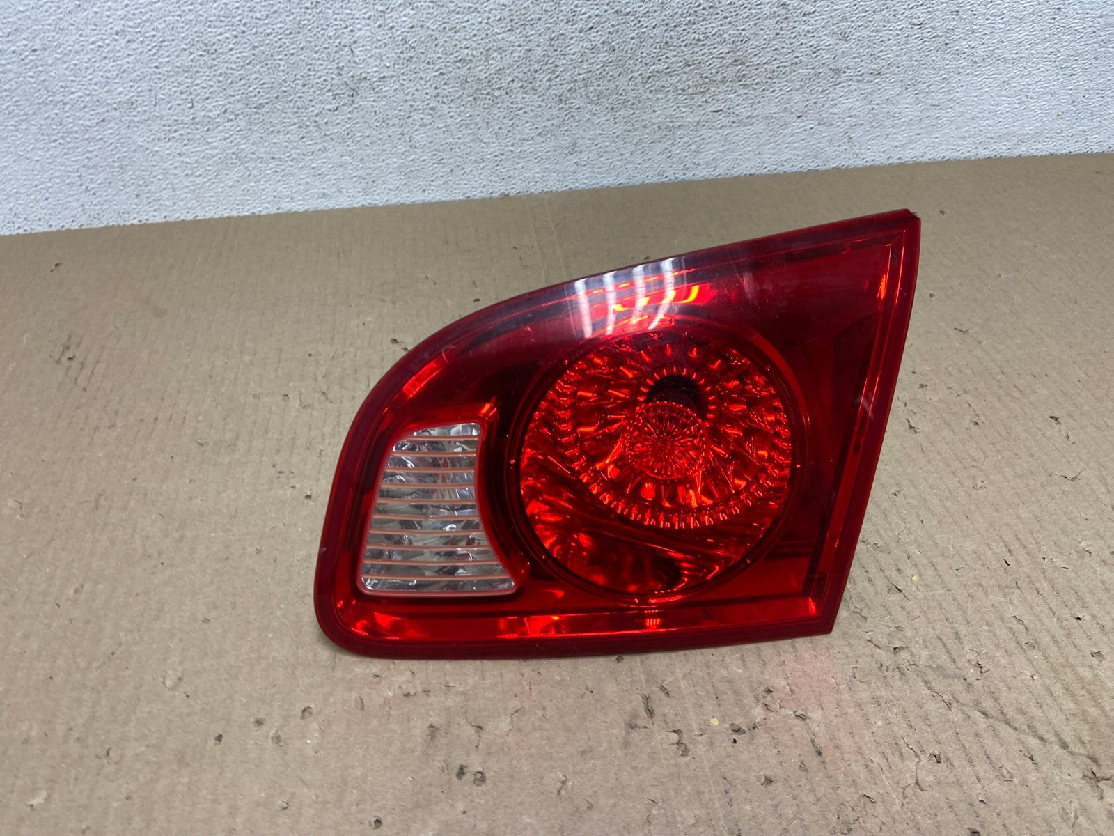 2007 2008 2009 Hyundai Santa Fe Right Passenger Tail Light Inner AE9722 LK0