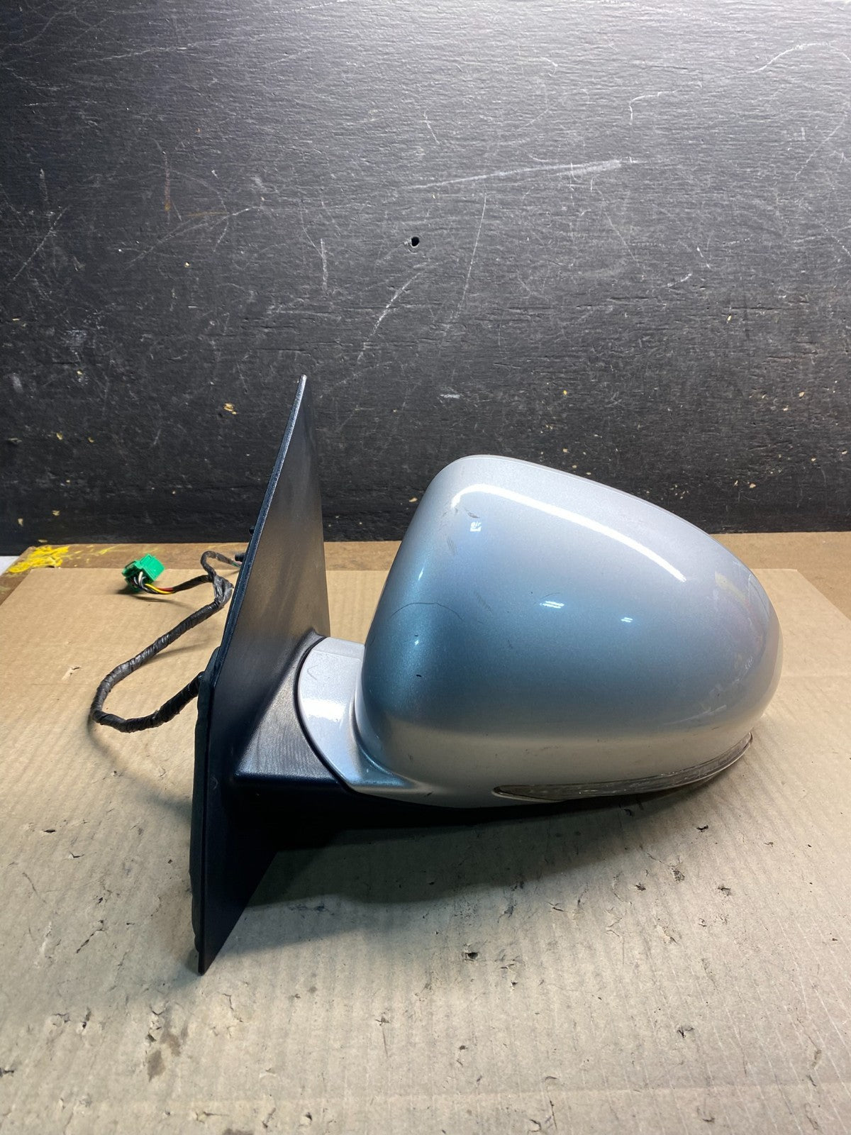 2008-2012 Buick Enclave Left Driver Heat Door Turn Sg Mirror OEM Z5234 MS0