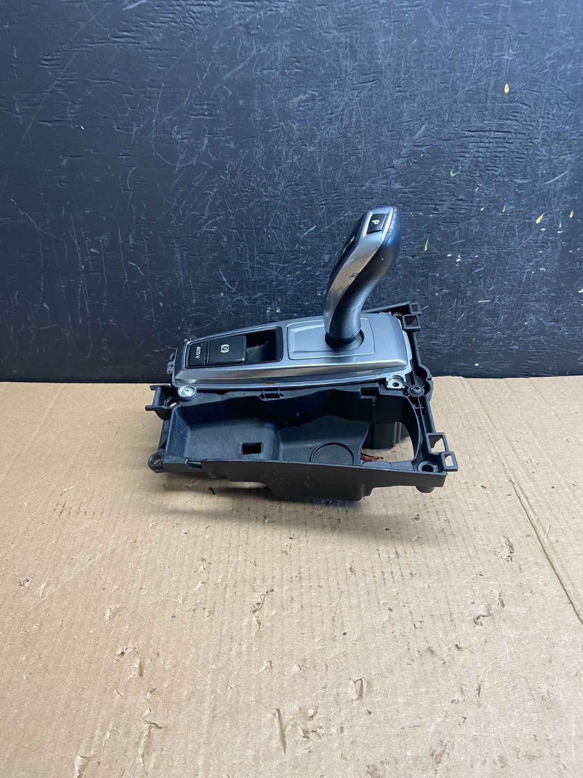 2007 to 2013 BMW X5 E70 Shift Shifter Selector Gear W/ Bezel ae3850 DG2