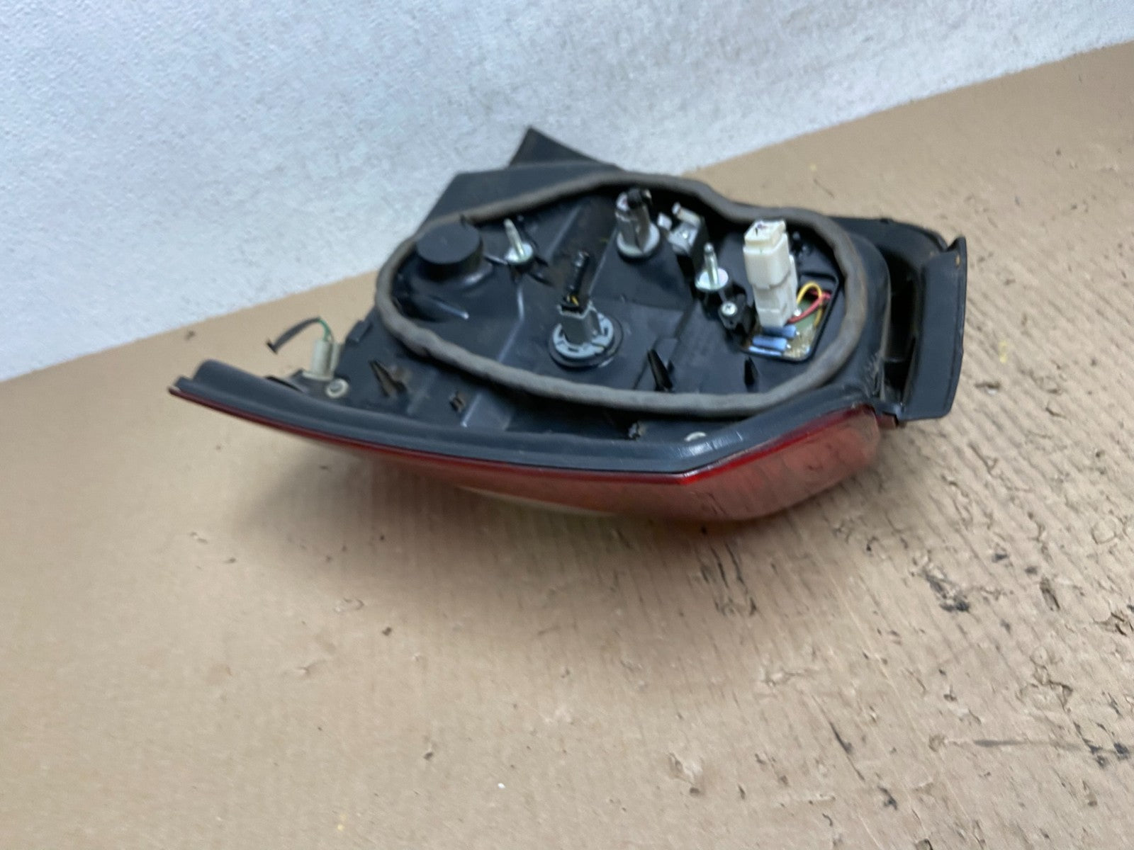 2006-2007 Toyota Highlander Hybrid Left Driver LH Side Tail Light AF7020 DW4