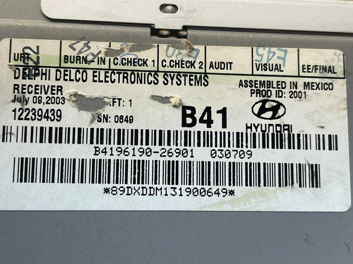 2003 to 2006 Hyundai Santa Fe AM/FM Radio CD Player AI0522 DG8