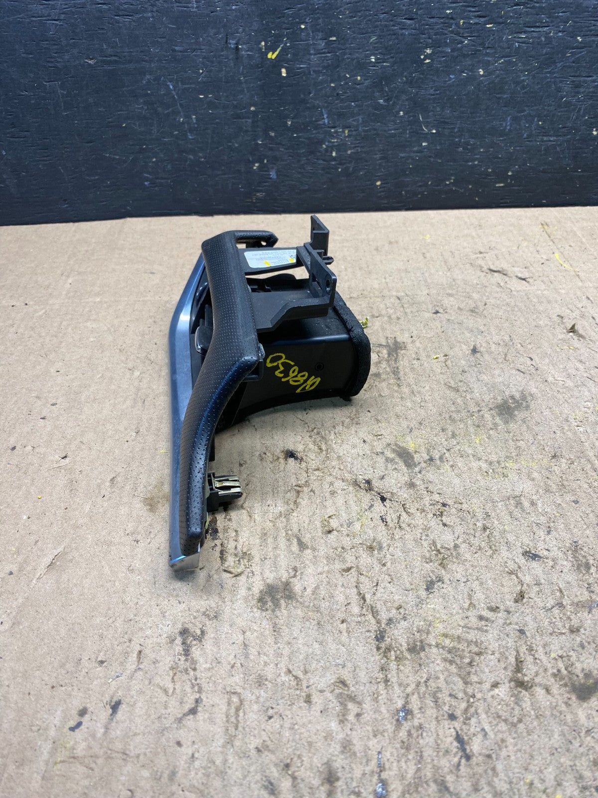 2013 to 2017 Cadillac XTS Left Driver LH Dash Dashboard Air Vent R8630 DG3