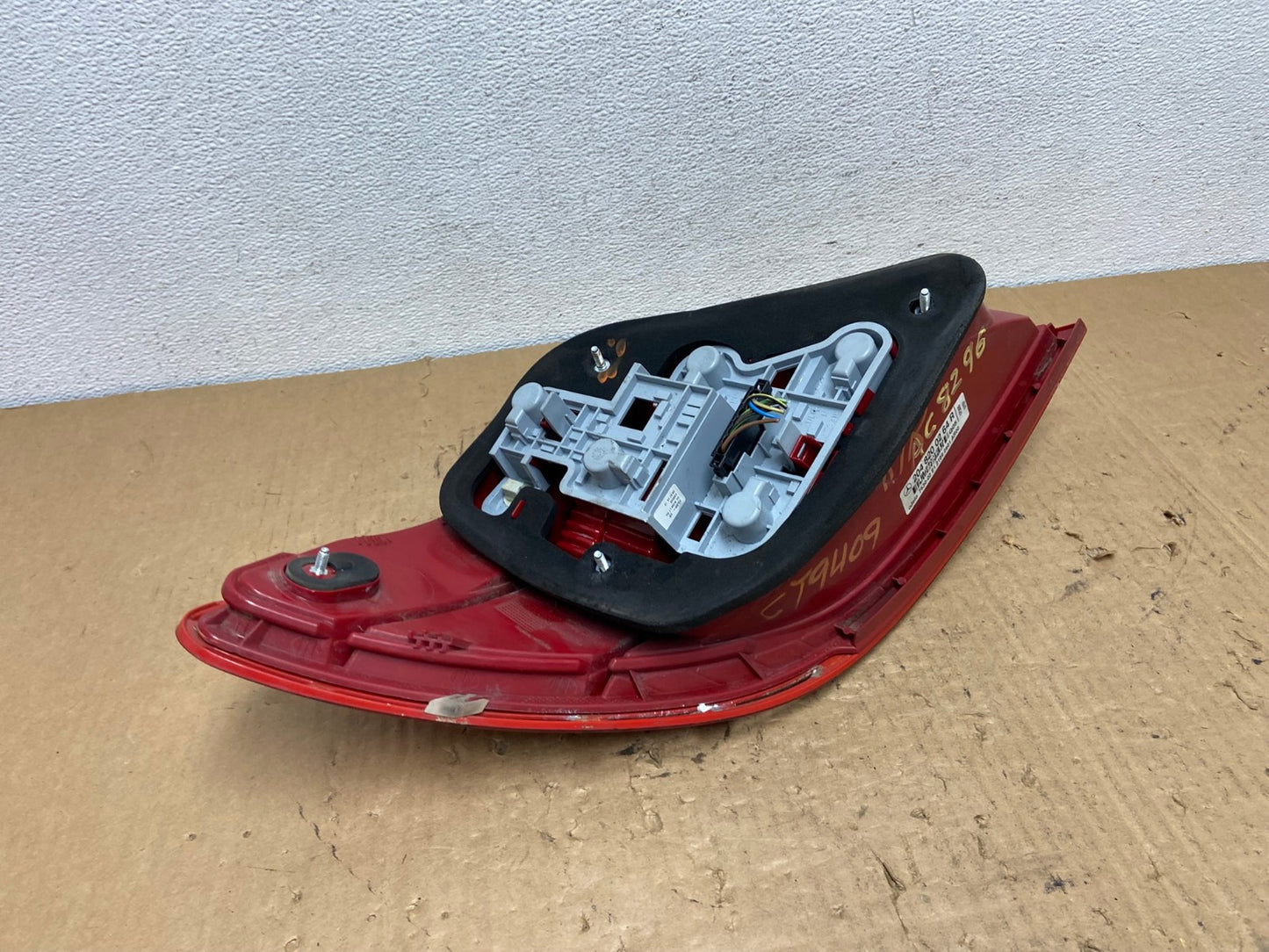 2008 2009 2010 2011 Mercedes C-Class Right Passenger Tail Light AC8296 LK5