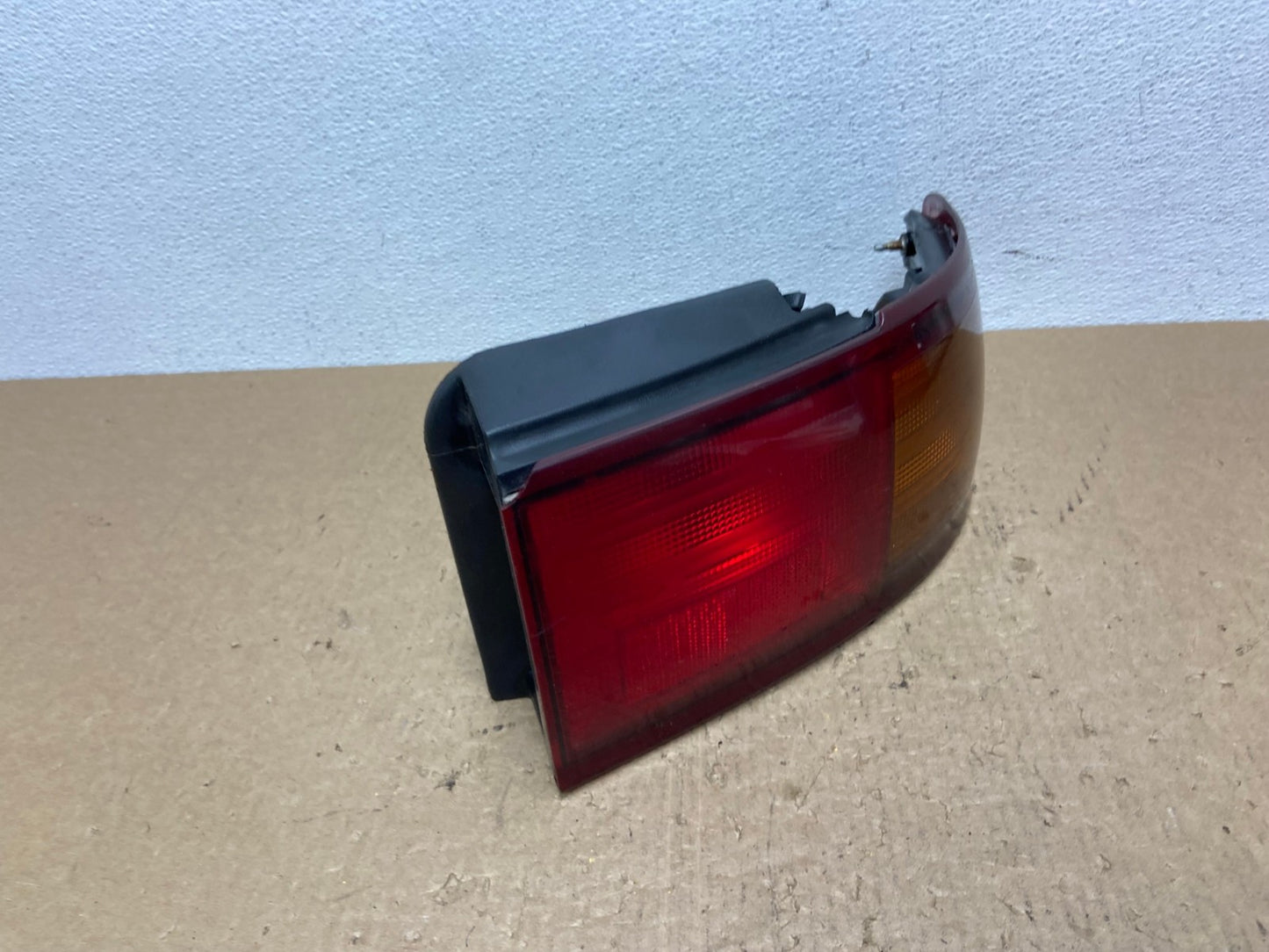 1995 - 1996 Toyota Camry Sedan Right Passenger Tail Light Lamp Oem AC1527 LK2