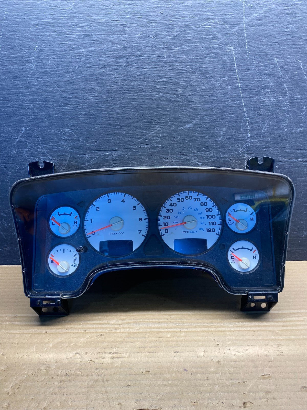 2002 Dodge Ram 1500 Instrument Speedometer Gauge Cluster AE6174 DG0