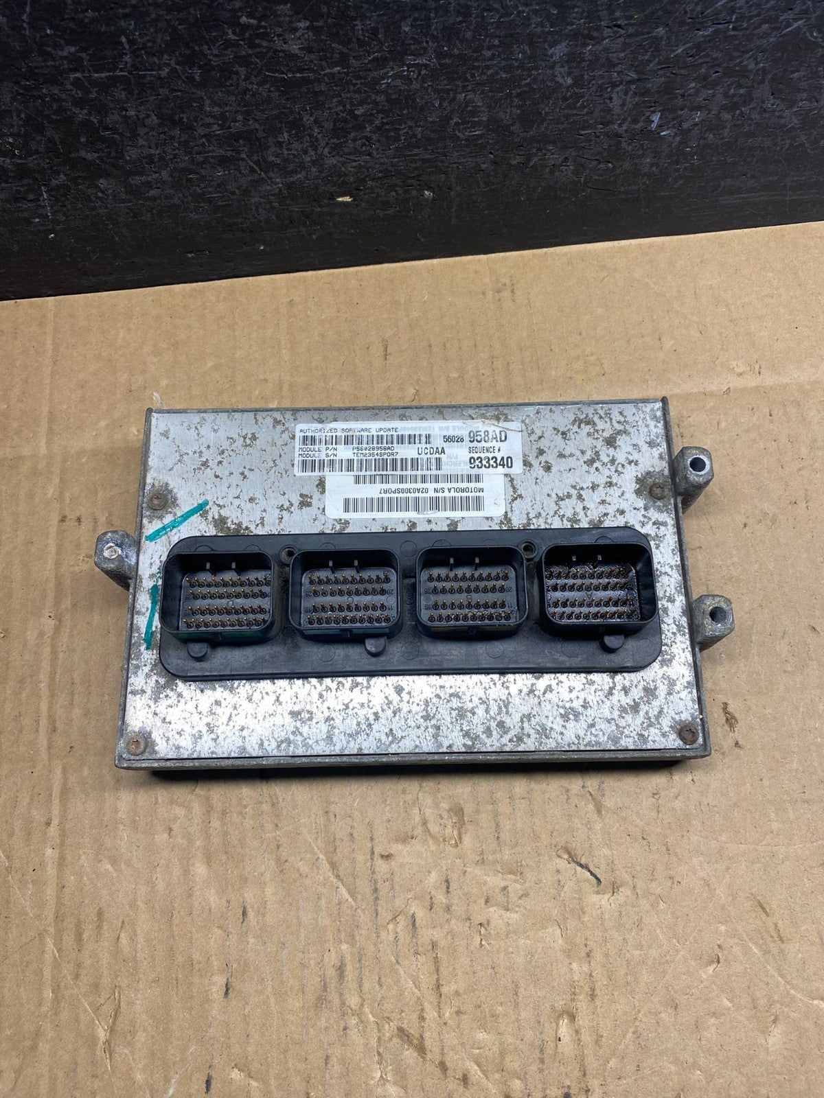 2005 Dodge Durango 5.7 Engine Contol Module Computer ECM ECU AD5107 DG0